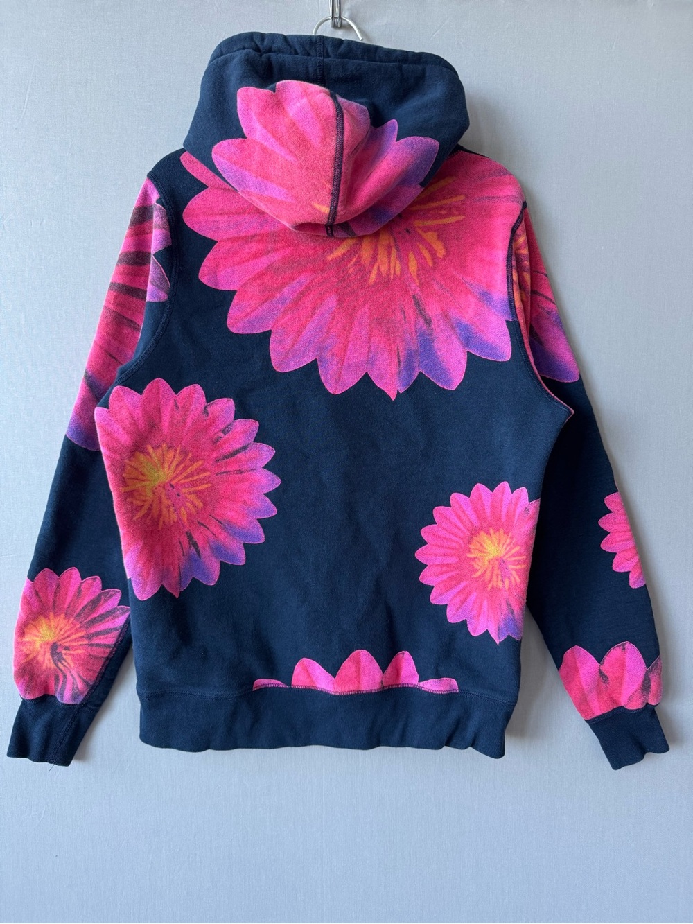 Noah x The B-52s Collaboration Hoodie - All Over Floral Print on Navy Base - S - Picture 3 of 7